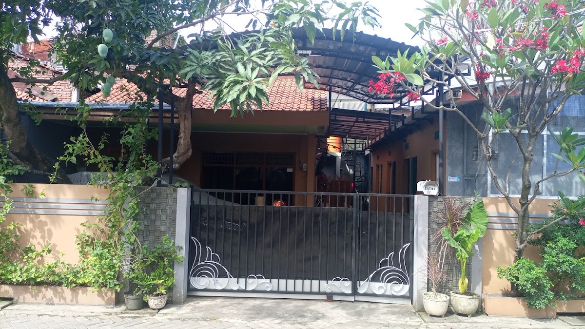 Kost Putri Dewangga — kos di semarang