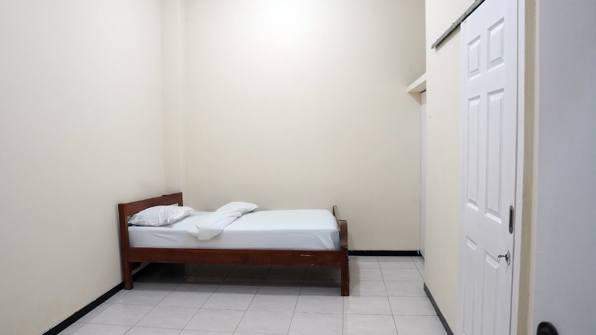 Kost Melani — kos di surabaya