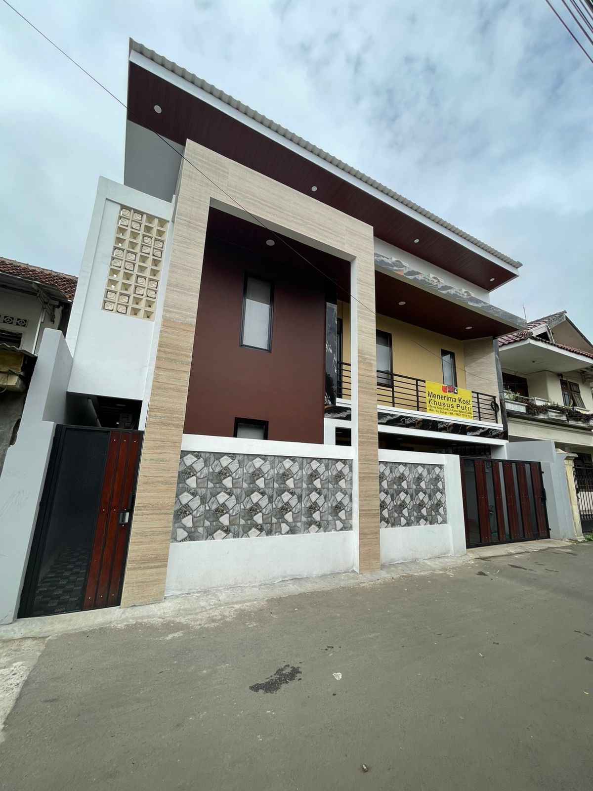 Properti terkait