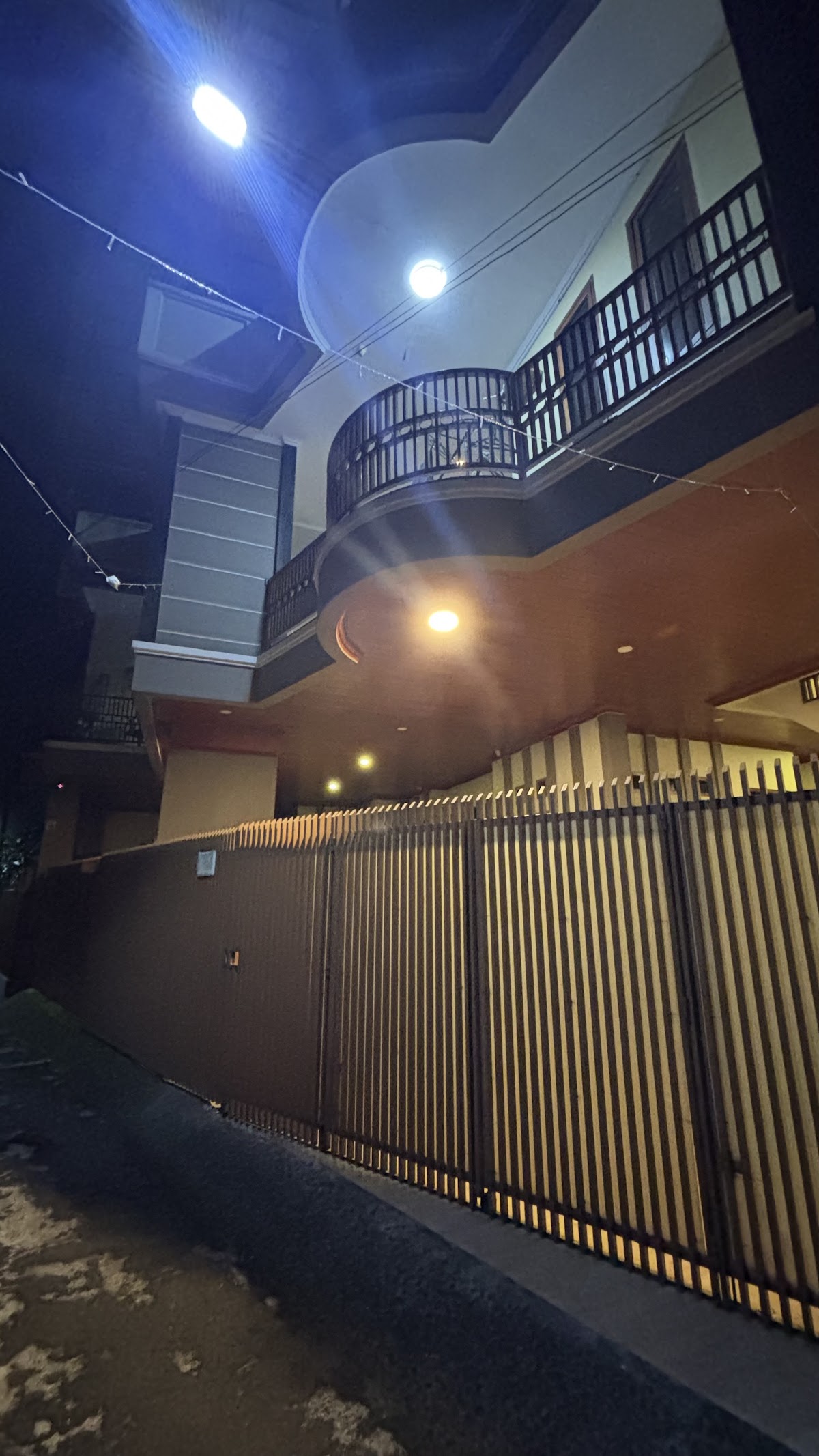 Kost Kuning Cemara — kos di bandung