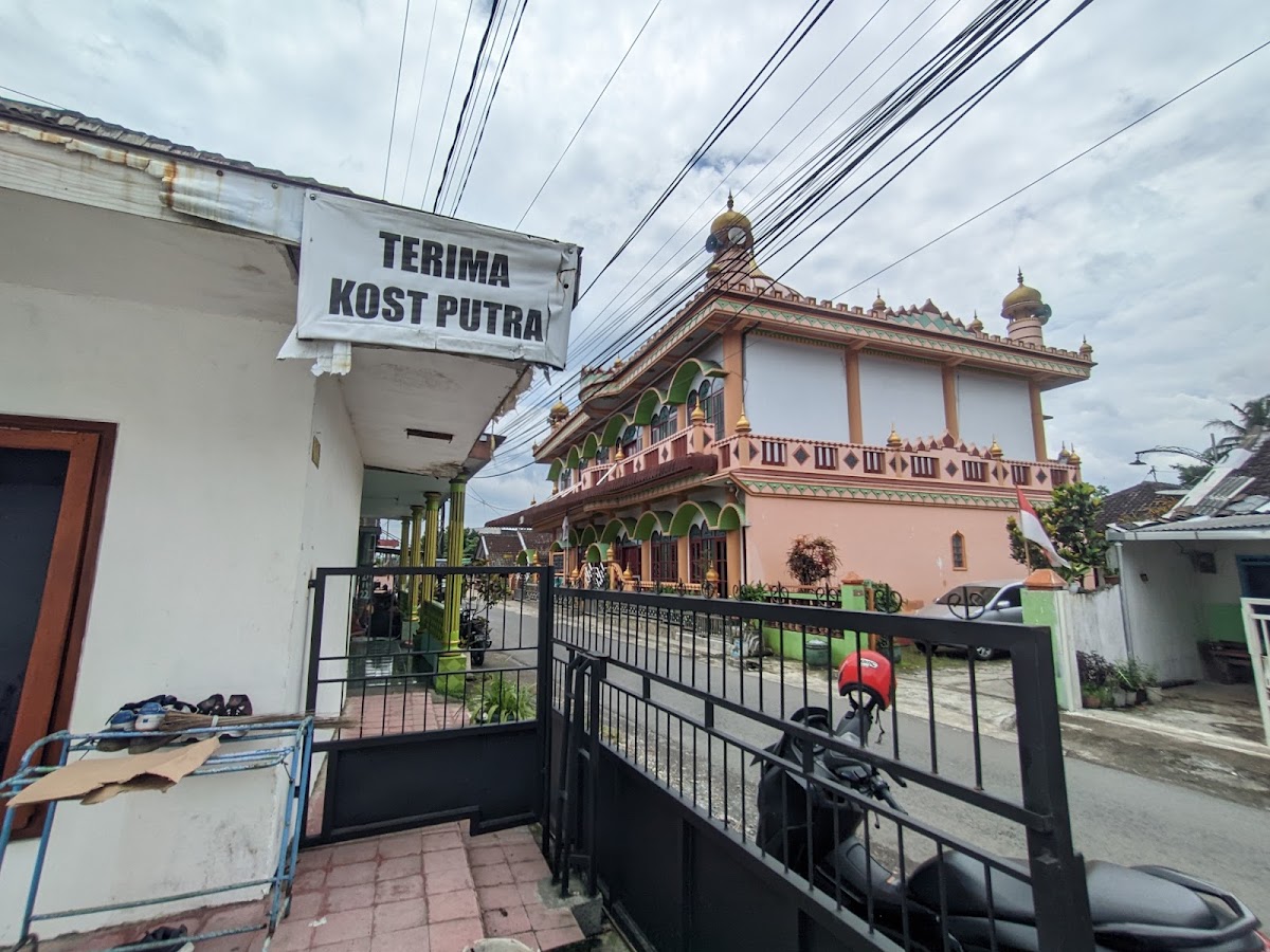 Kost Putra Losari (Hj Maslikah) — kos di malang