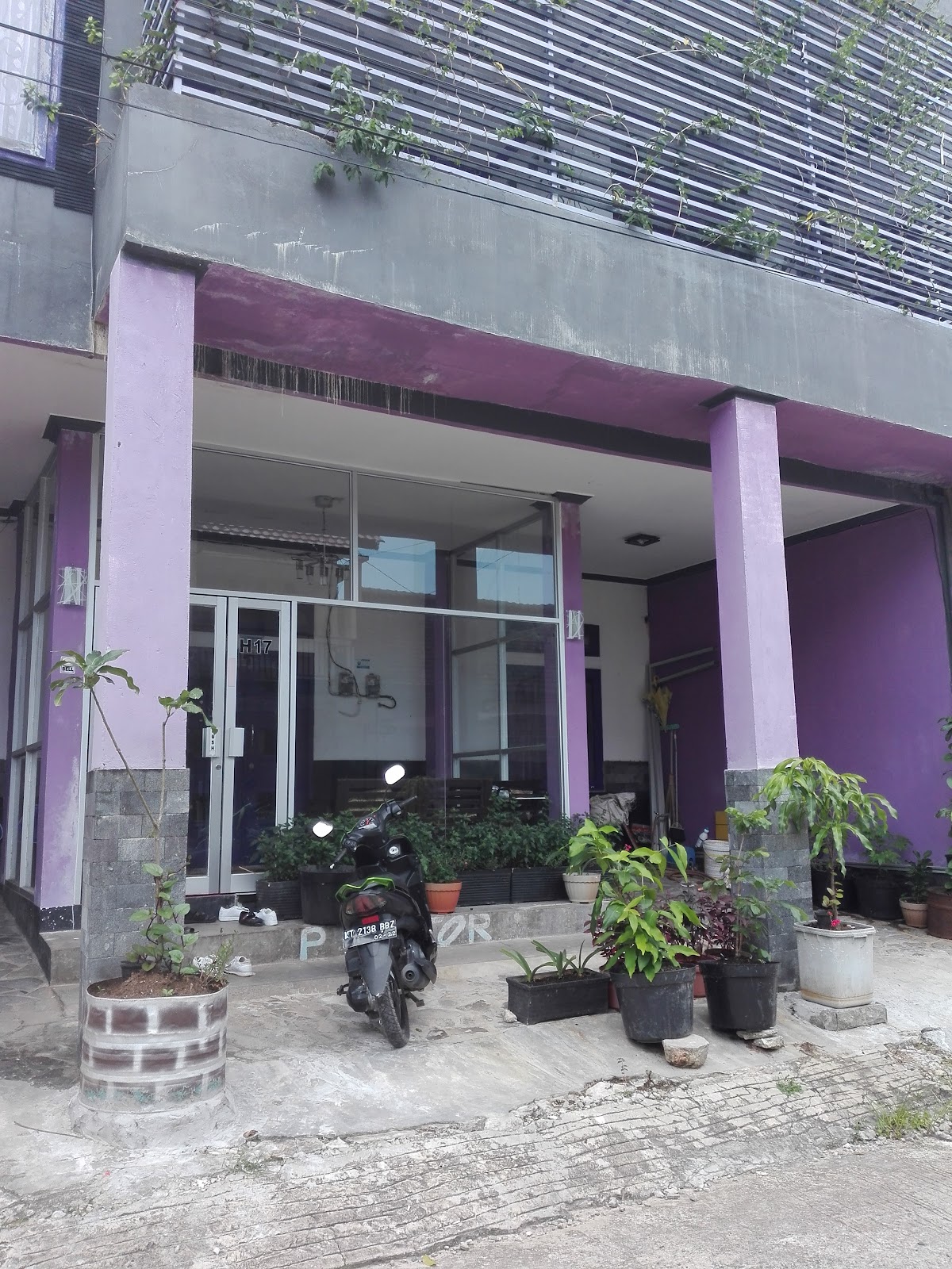 Kos Ungu Putra — kos di bali
