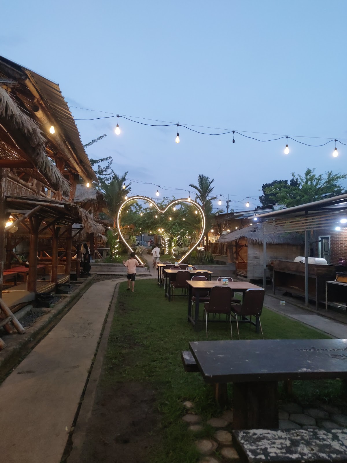 Rumah Tengah Sawah - foto properti sewa