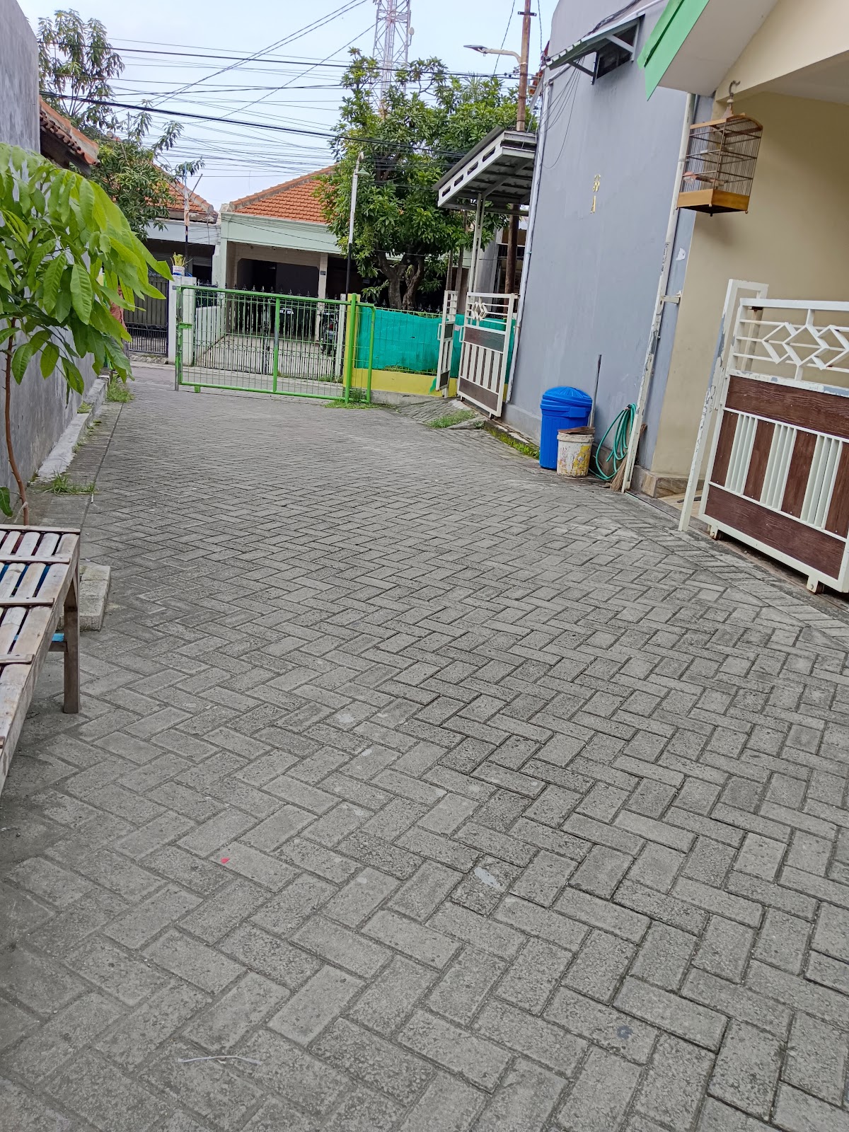 Kontrakan dan kos kosan — kontrakan di surabaya