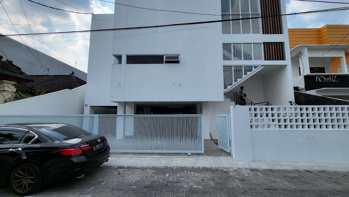 Properti terkait