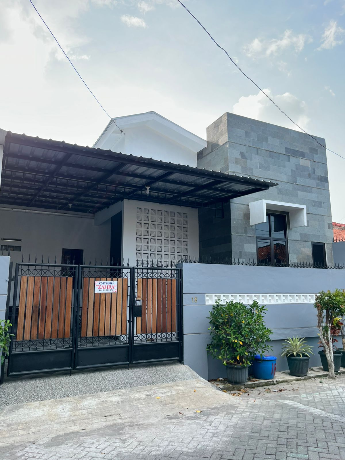 KOS PUTRI ZAHRA — kos di semarang
