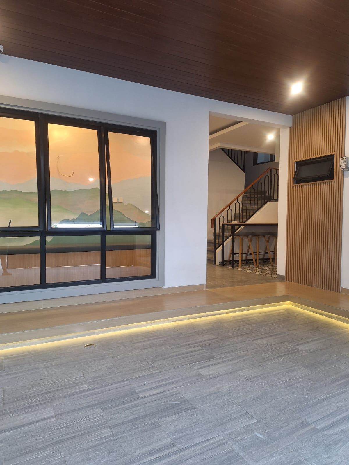 Properti terkait
