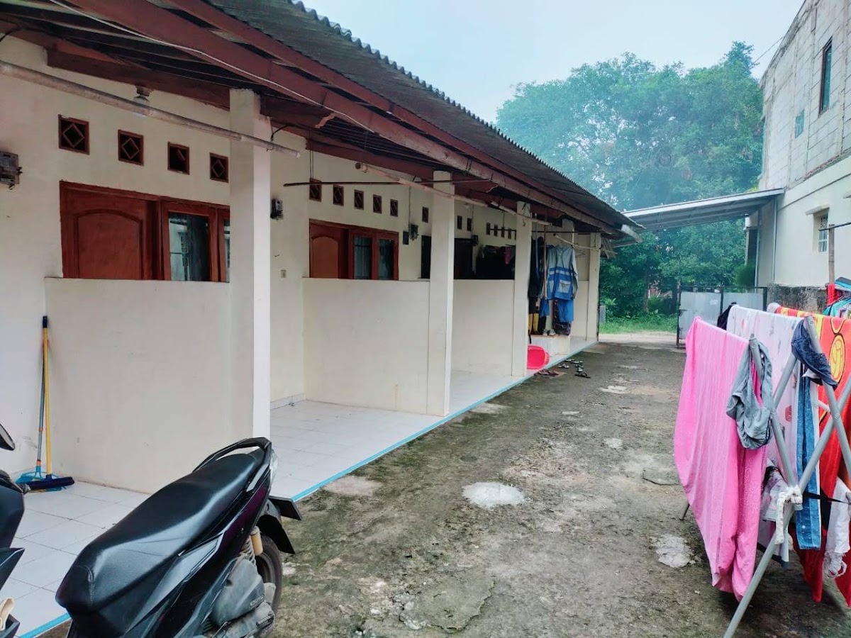 KONTRAKAN UWAK IROH CIATER — kontrakan di tangerang
