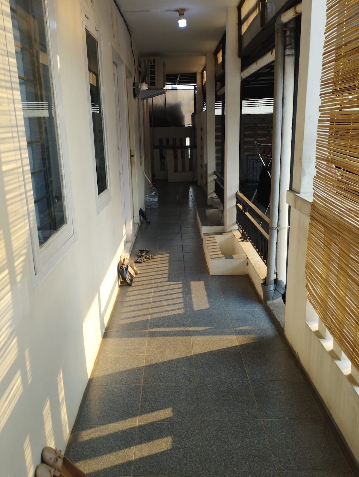 Kost Putri Azna Ciliwung ( Free Wi-Fi) — kos di depok
