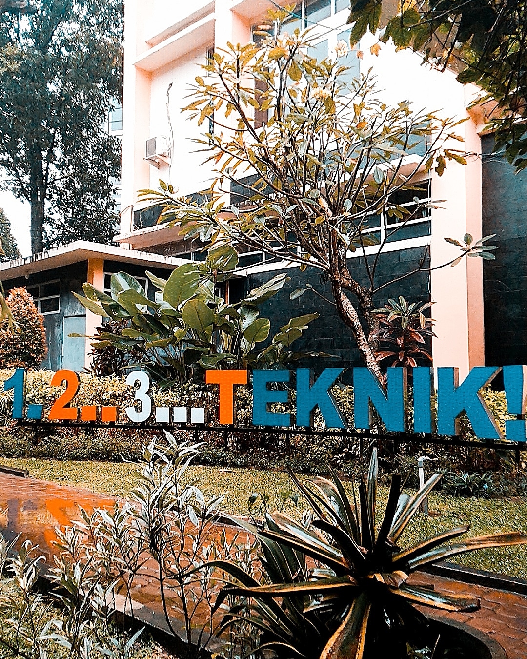 Gedung C Teknik Elektro Universitas Brawijaya - foto properti sewa