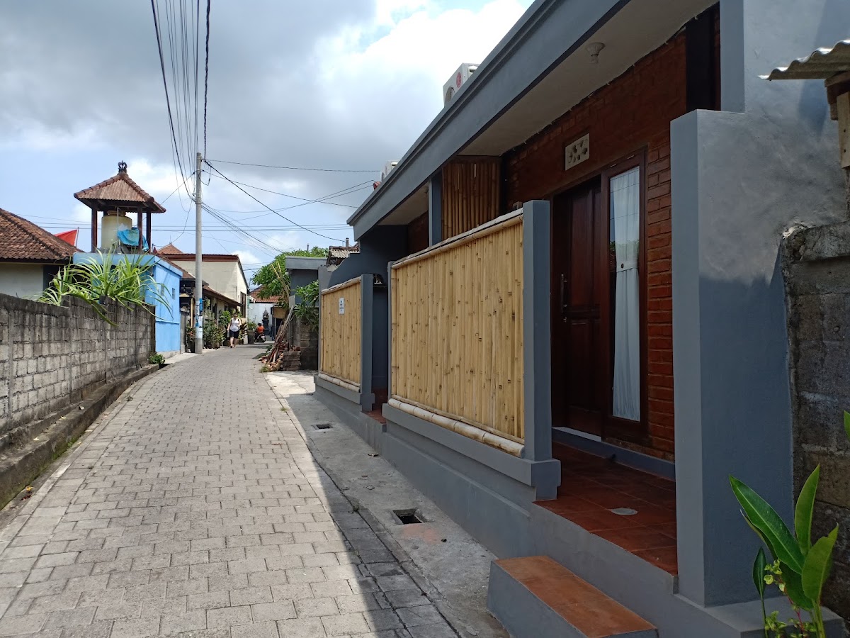 Happy guest house — kos di bali