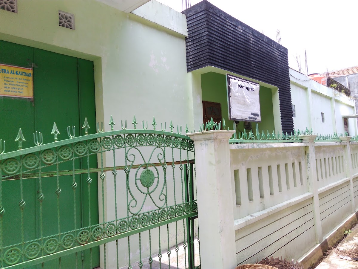 Kost Putra UMS Al Kautsar — kos di solo