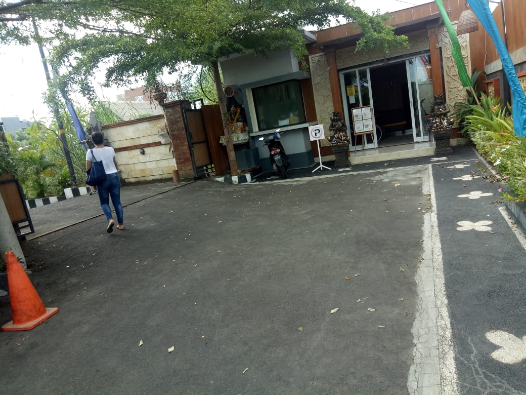 KOST ELIT SEMINYAK — kos di bali