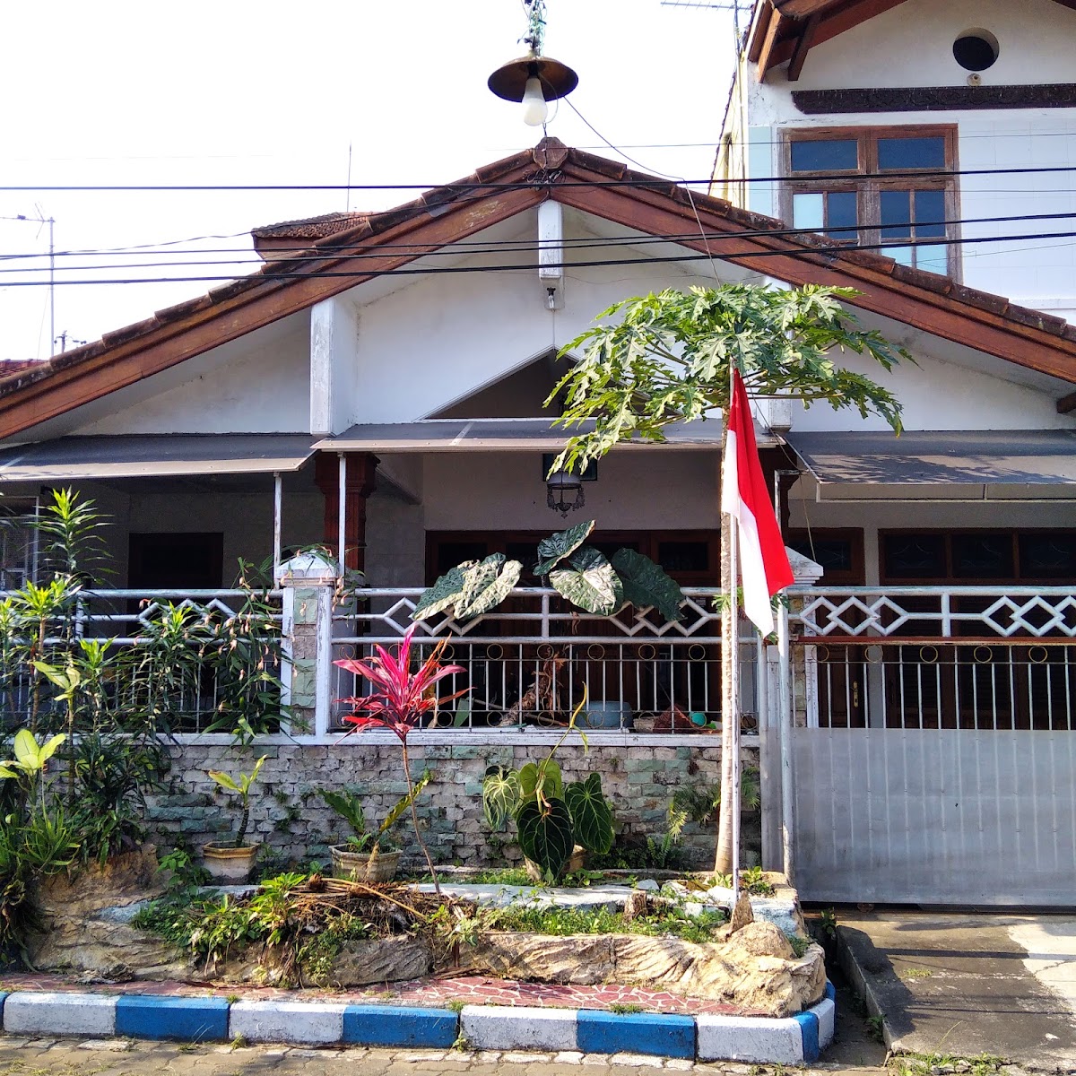 Rumah kost wanita - foto properti sewa