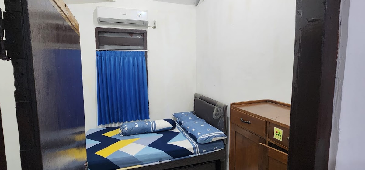 Kost Putra Emera Curug — kos di jakarta