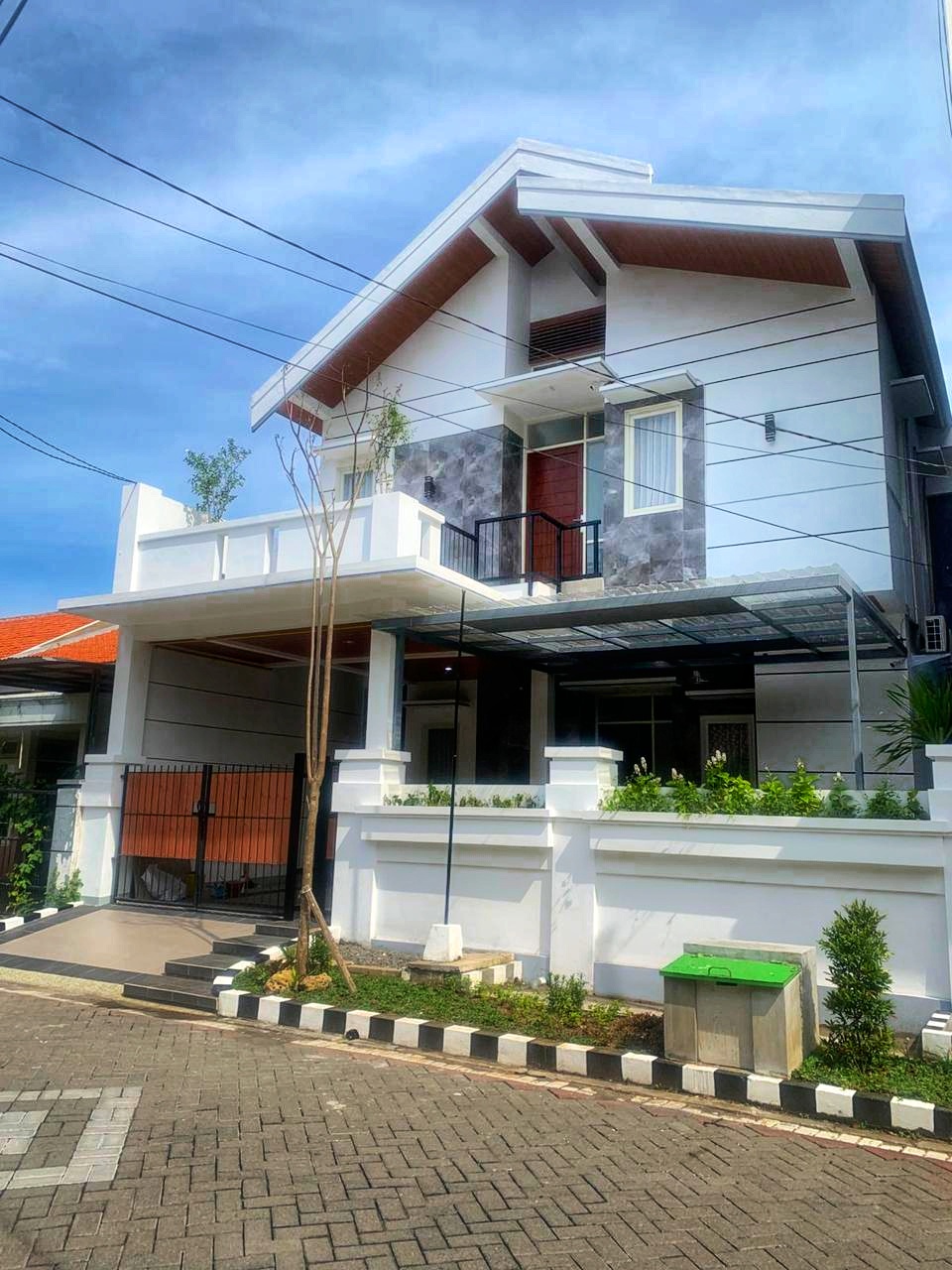 Kost Putri "SEHAT" — kos di surabaya