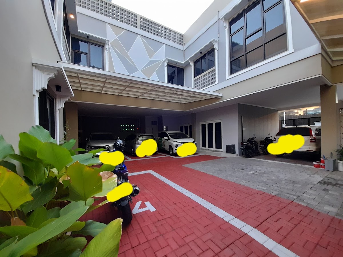 ALIKA SEMENRANTE KOST EKSKLUSIF & GUEST HOUSE — kos-eksklusif di solo
