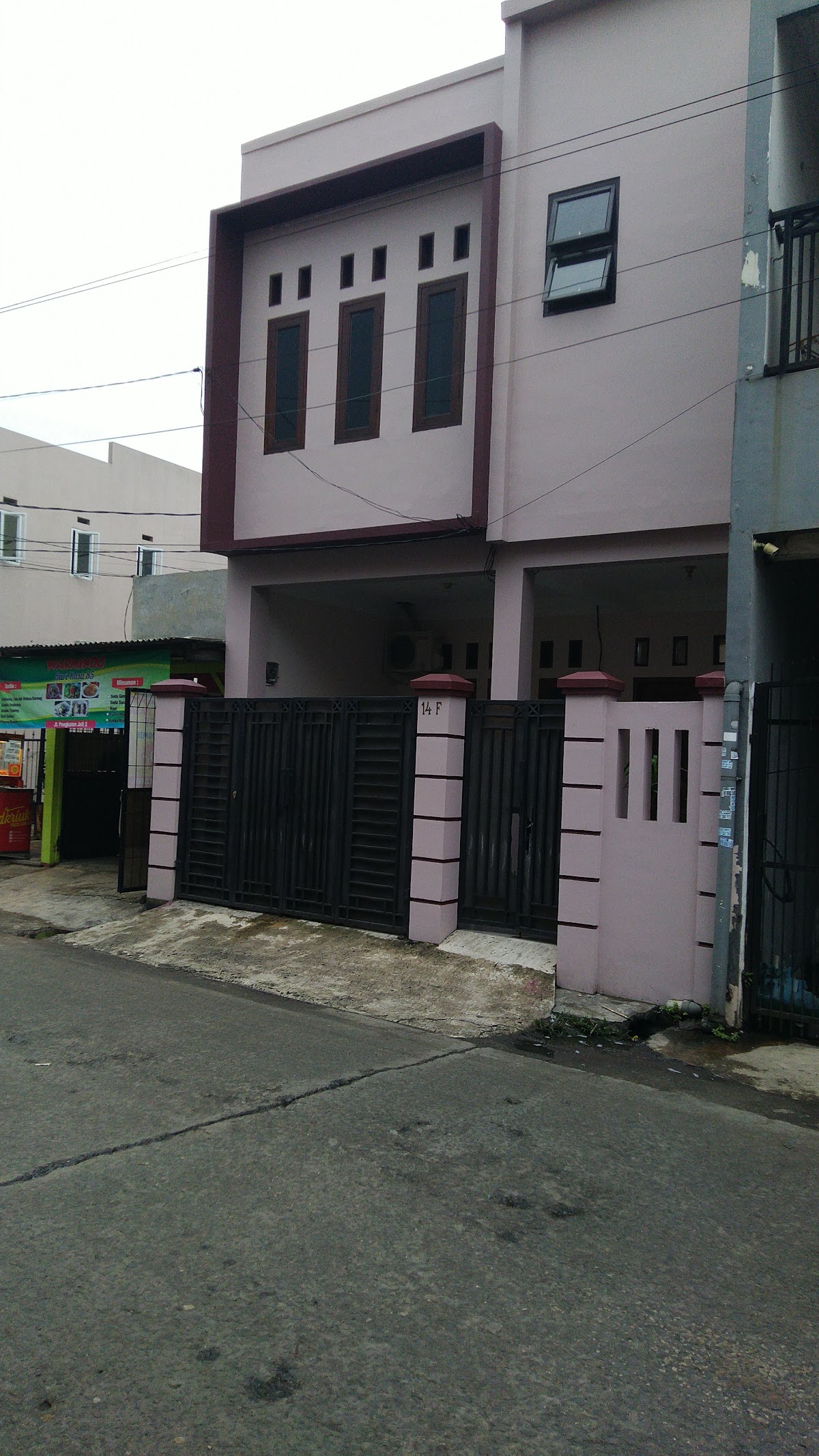 Kost Putri Na_mira — kos di depok