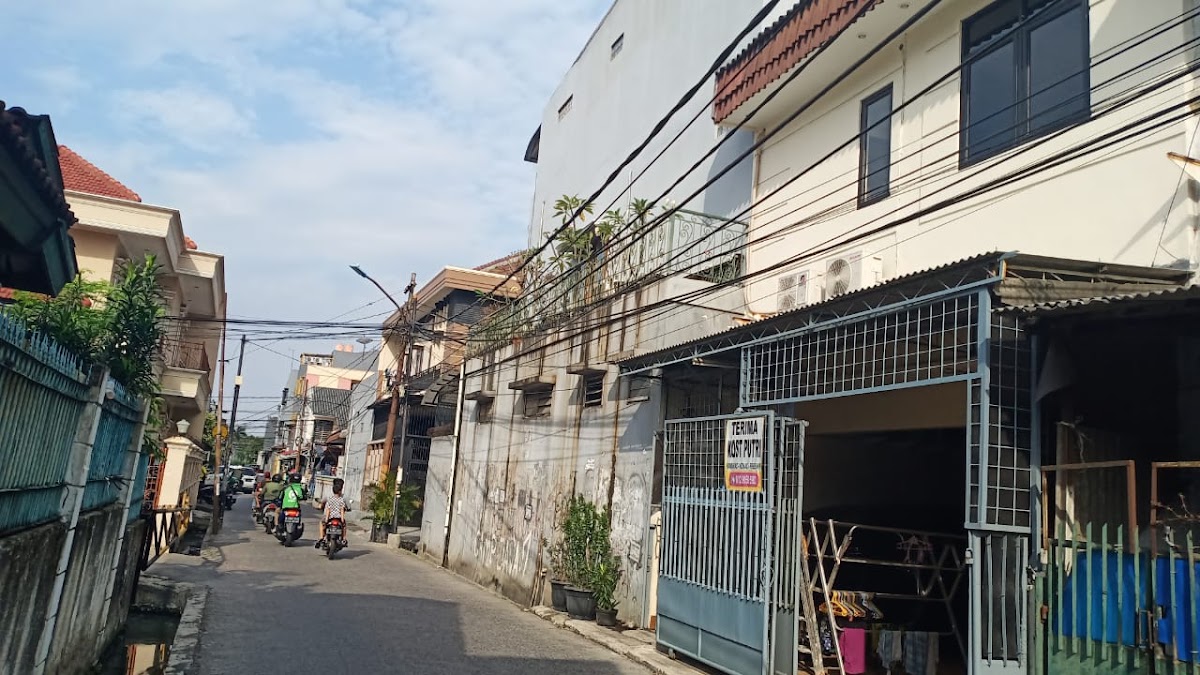KOST PUTRI 1 JELAMBAR - Sewa di Grogol