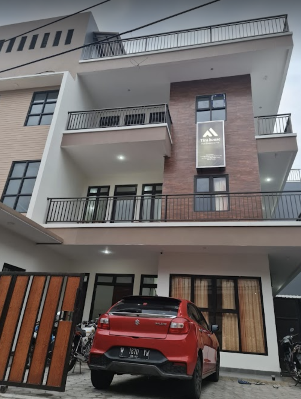 Tira House (Kost Exclusive Pria) — kos-eksklusif di depok