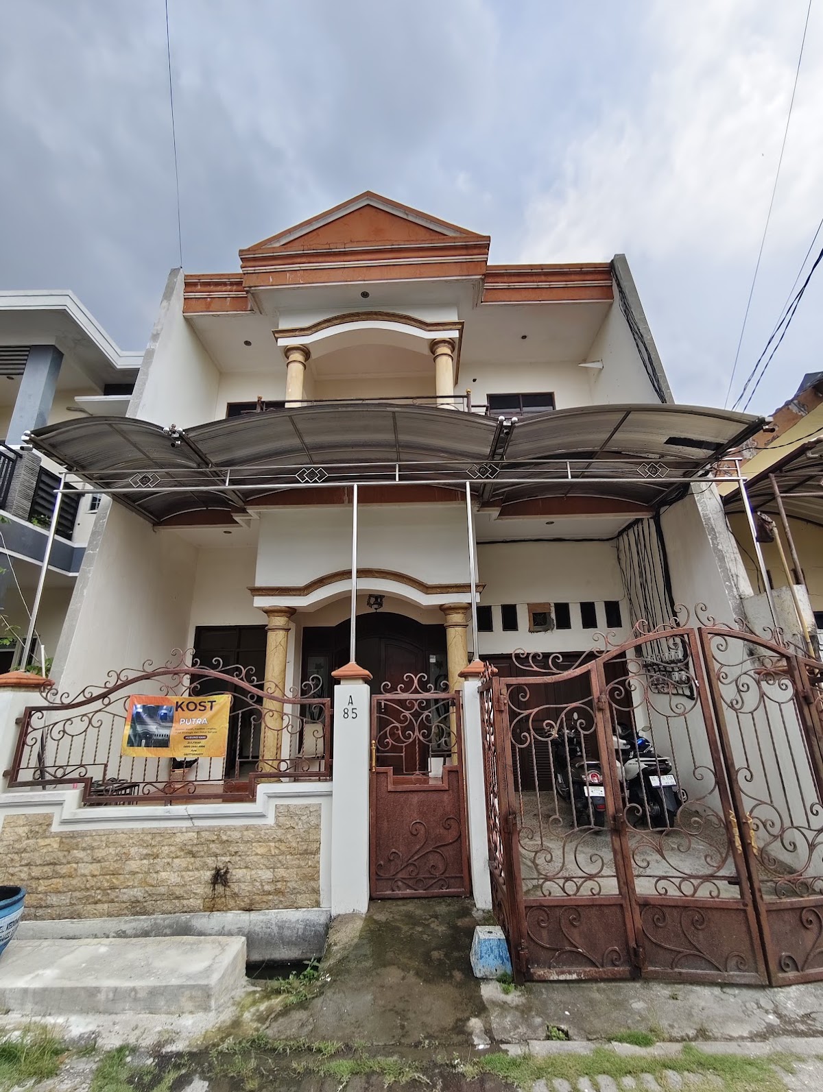 Alami Kost Putra — kos di surabaya