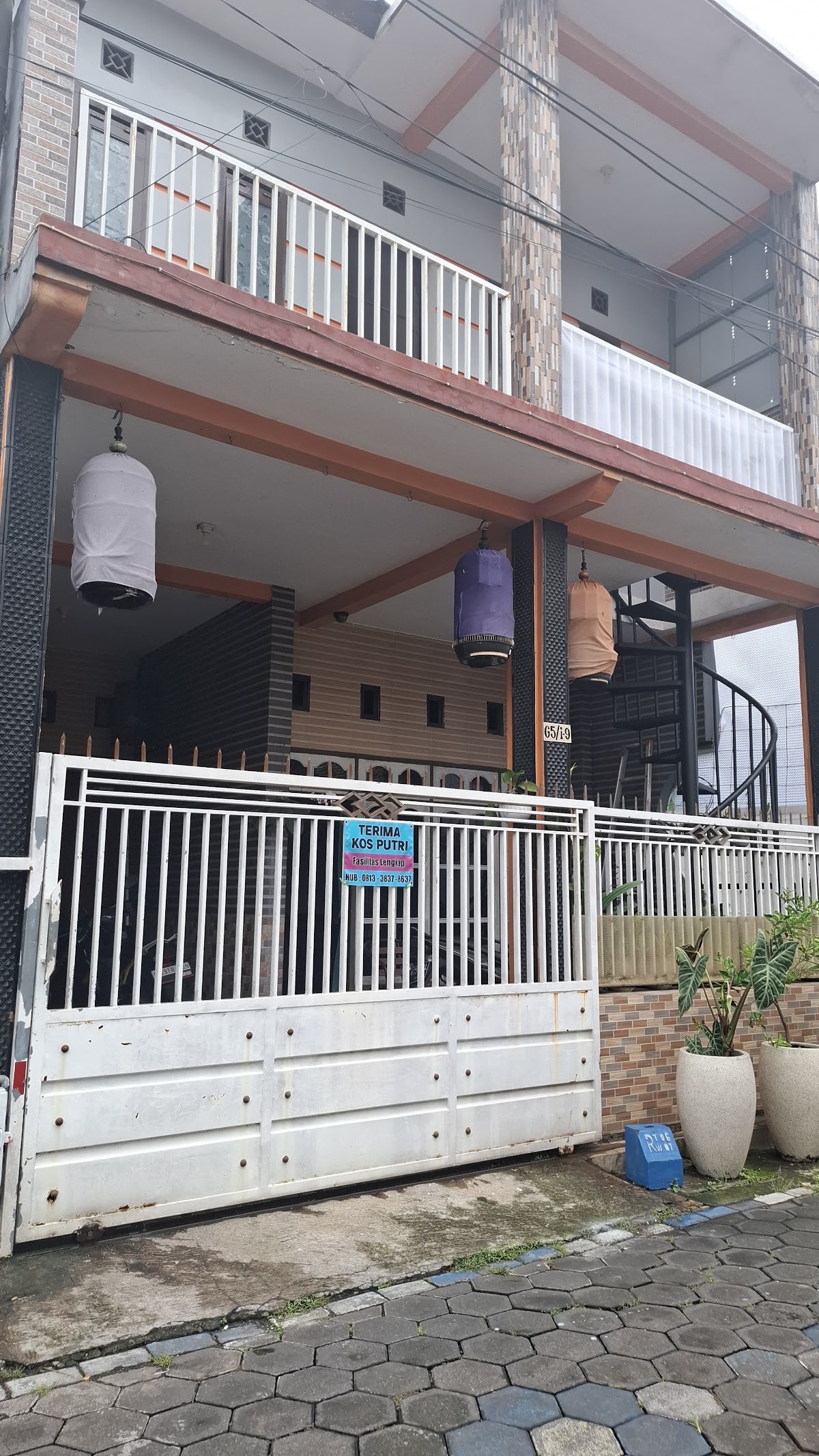 Kost Putri Bulan - Sewa di Sawojajar