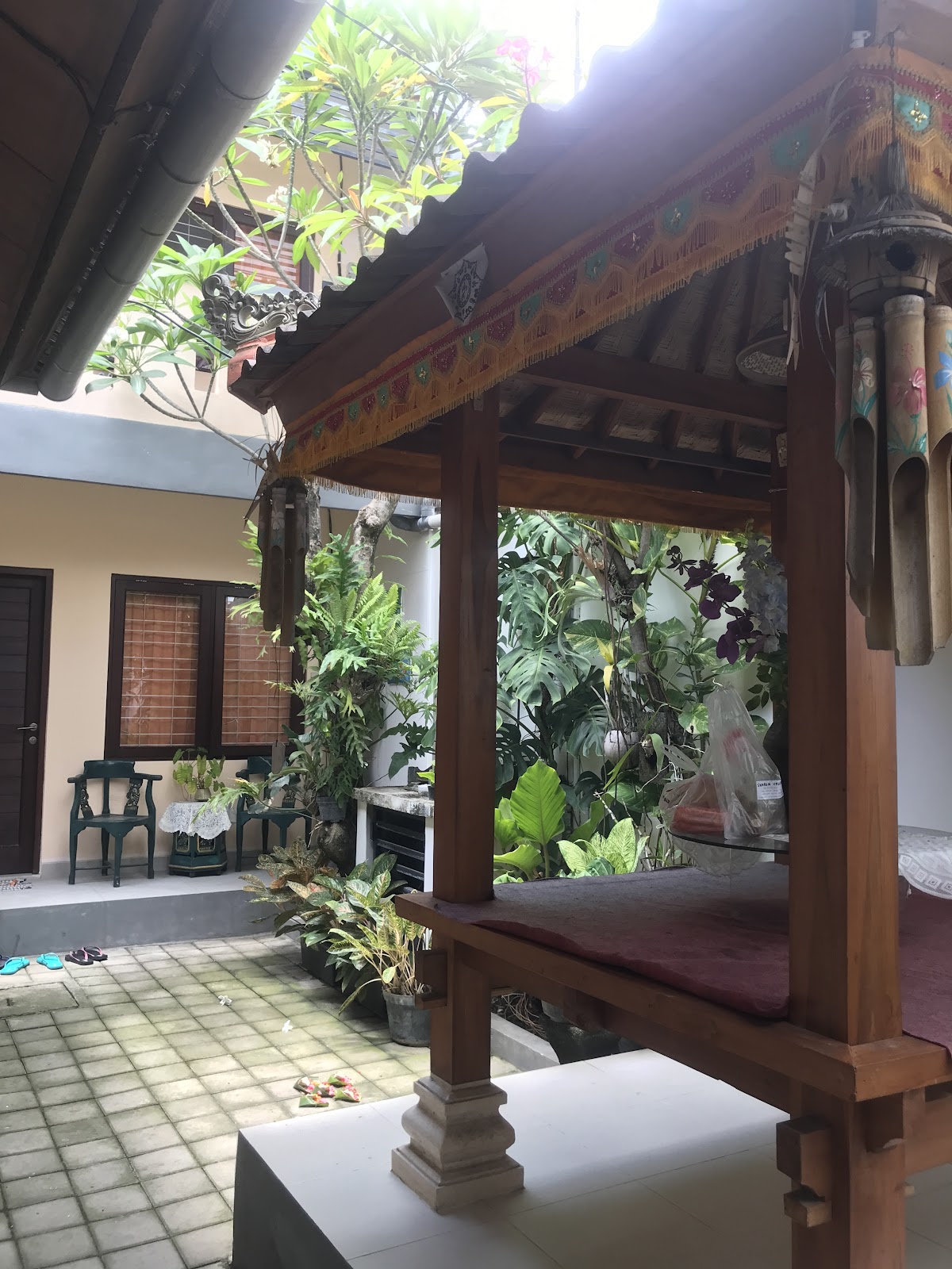 KOST SEROS