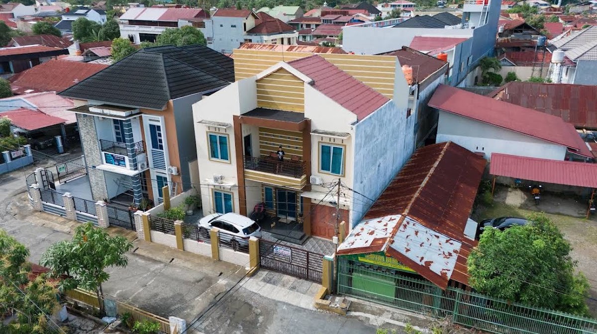 Kost Premier Danish — kos di surabaya