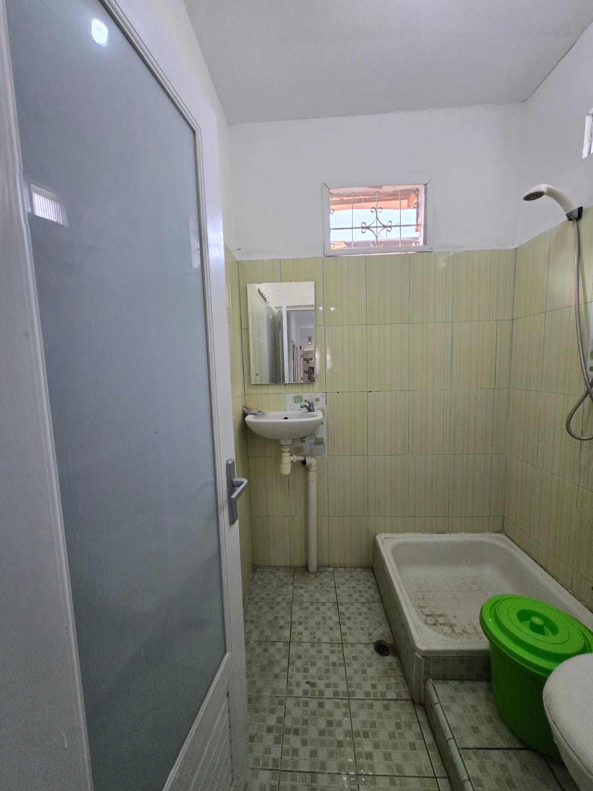GRIYA LONTAR (KOST PUTRA) - Sewa di Menteng