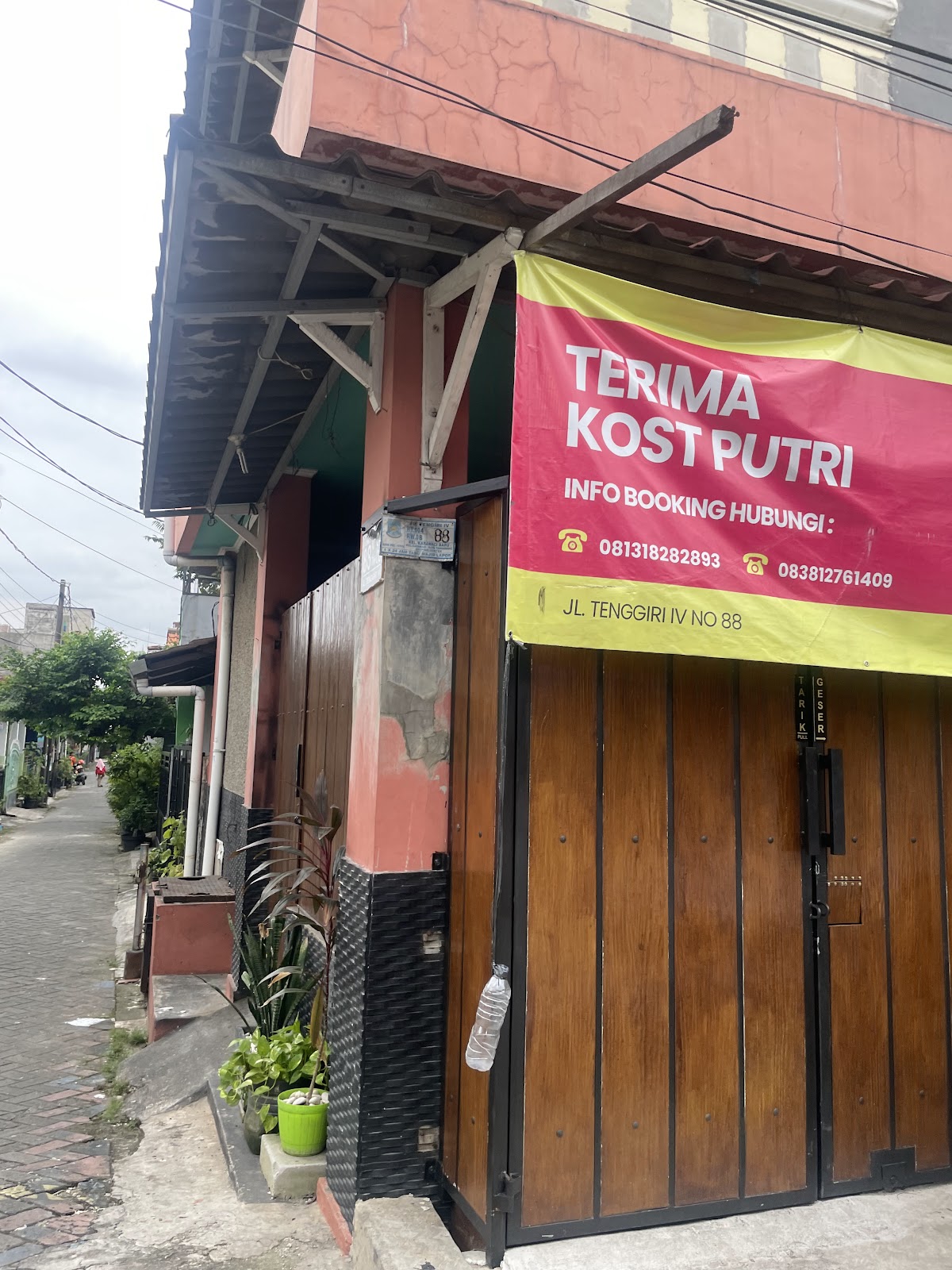 Kos putri perumnas 1 karawaci — kos di tangerang