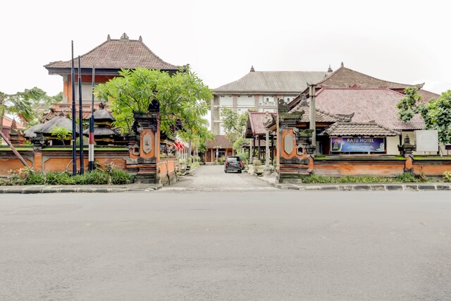 Super OYO 3261 Hotel Ratu