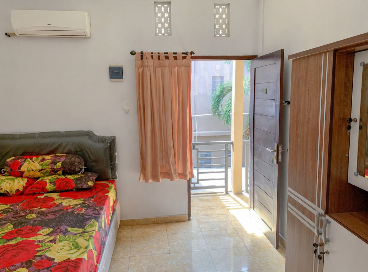 Meru kost Merta Gangga Pemogan Denpasar Bali Bulanan — kos di bali