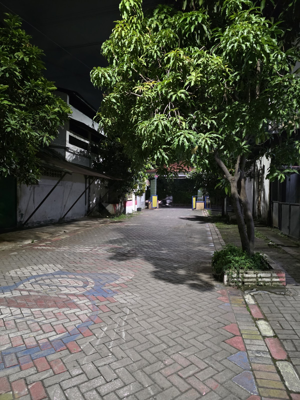 Properti terkait