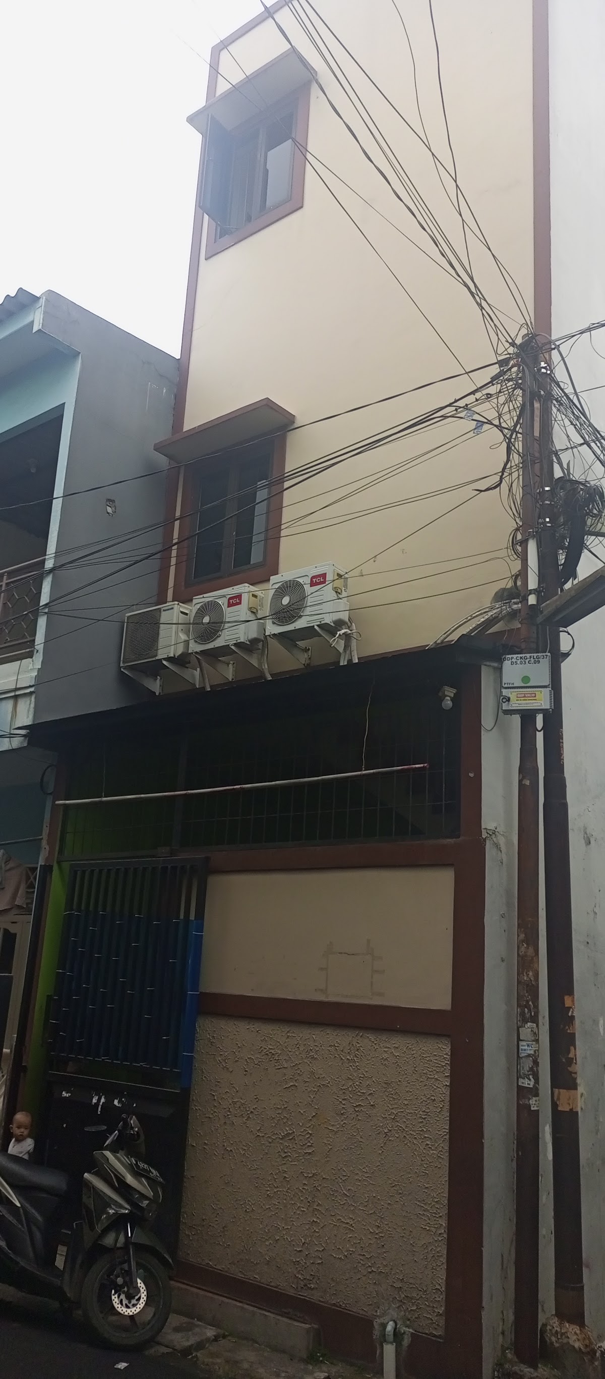 Kost putra cemara c3 — kos di cengkareng