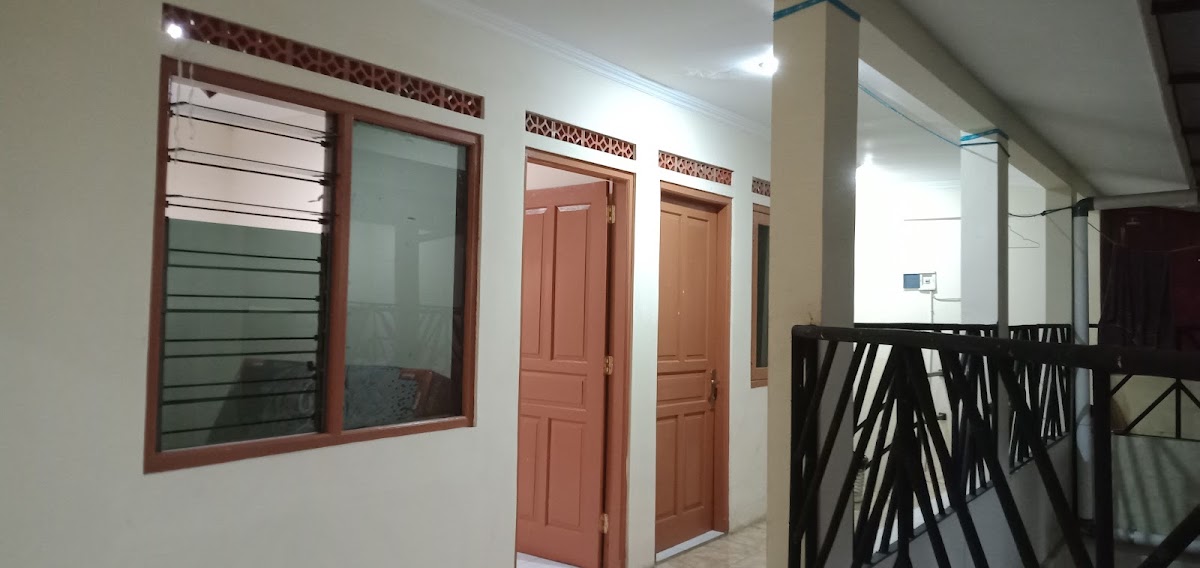 Kos Andreas (Kos khusus Mahasiswa/Karyawan laki-laki lajang/belum menikah). BUKAN KOS CAMPUR — kos di solo