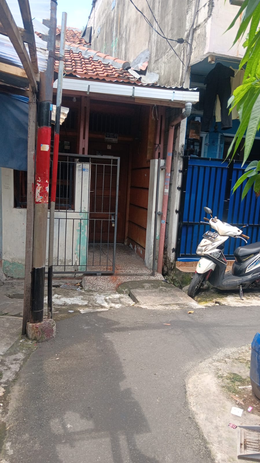 Properti terkait