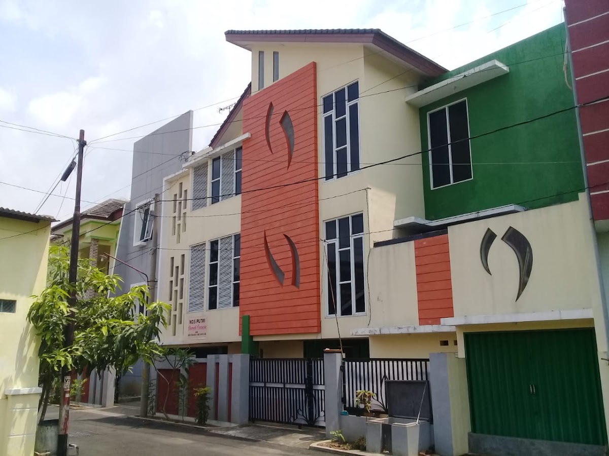Kost Putri Rumah Cemara — kontrakan di semarang