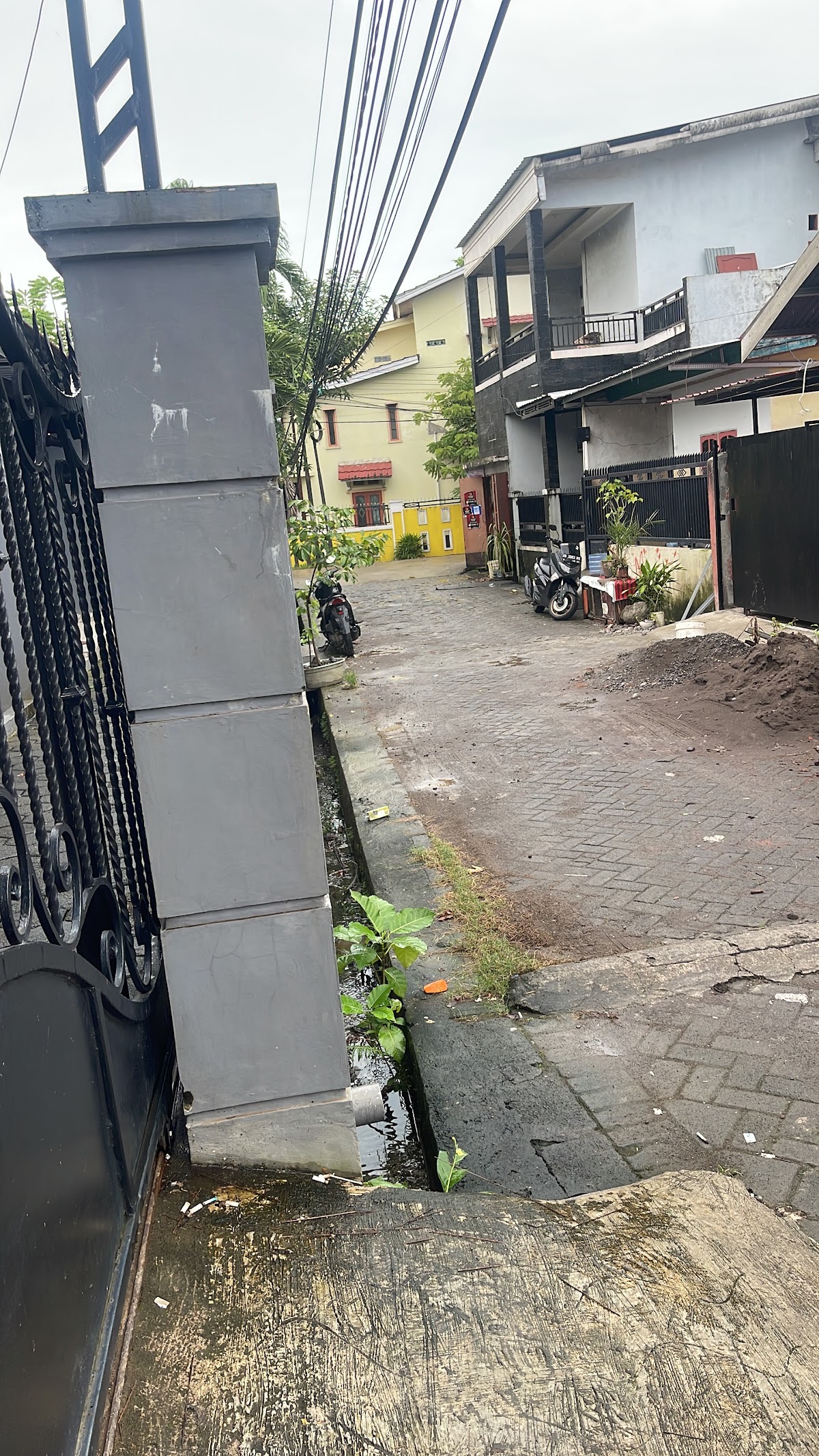 Rumah Kontrakan Atlantic — kontrakan di makassar