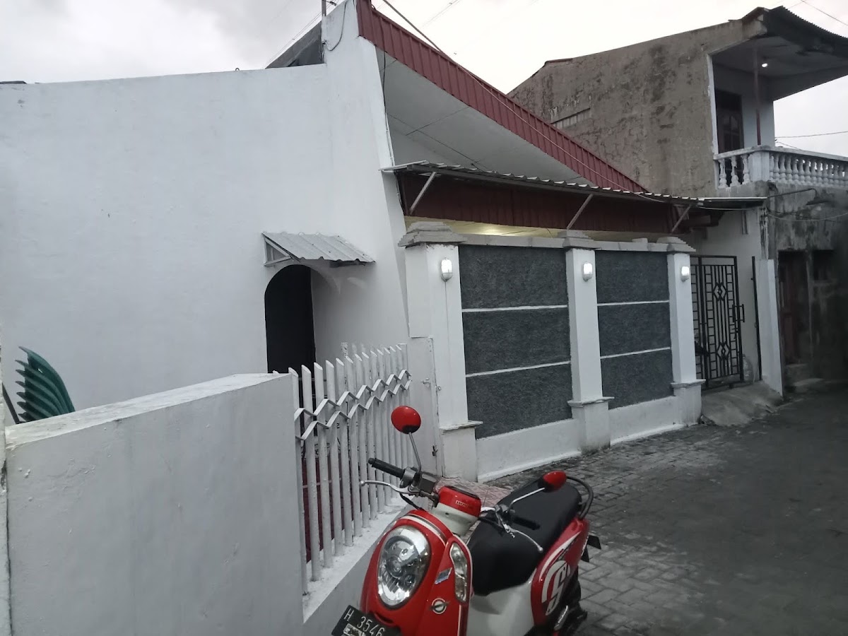 Kost Putri 693 — kos di semarang