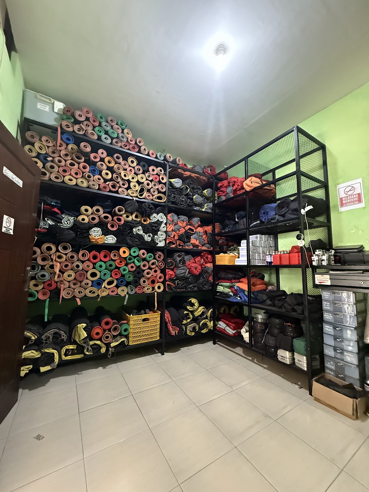 Jawa Timur Outdoor ( Jual Perlengkapan Camping & Sewa Rental Alat Kemah Camping Outdoor Di Malang ) — kontrakan di malang