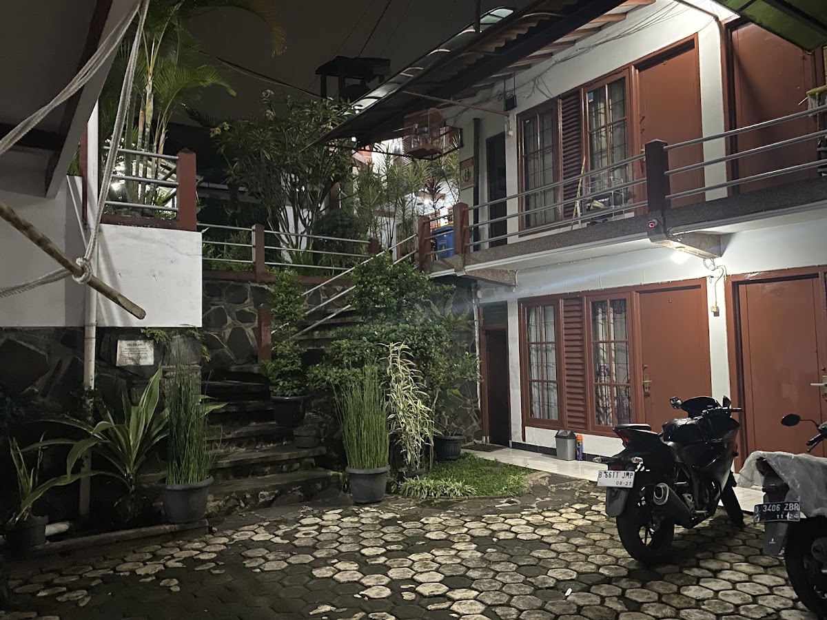 Kost White House 159
