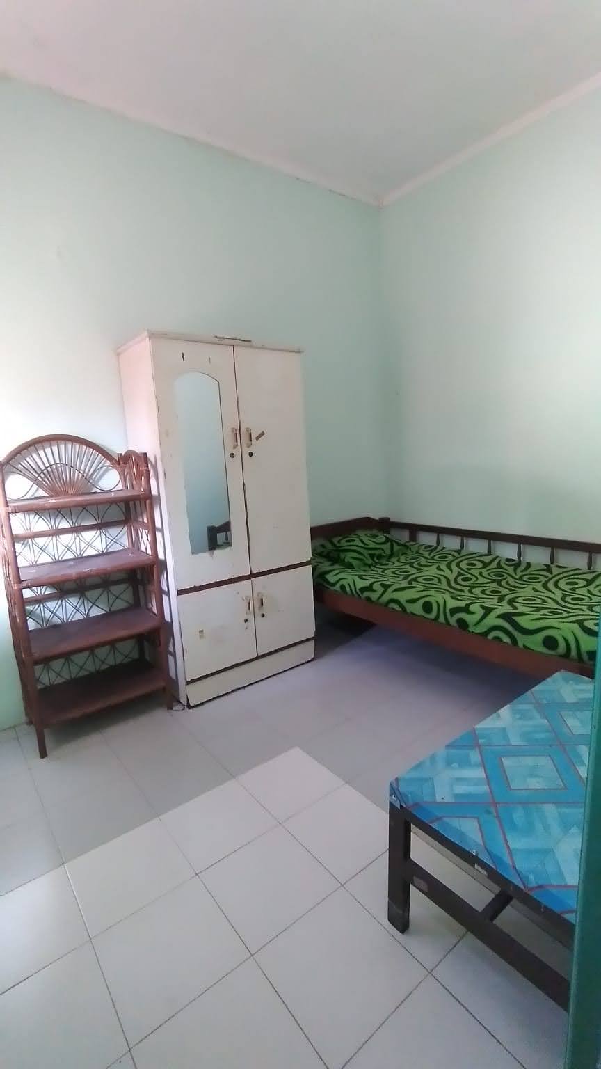Properti terkait