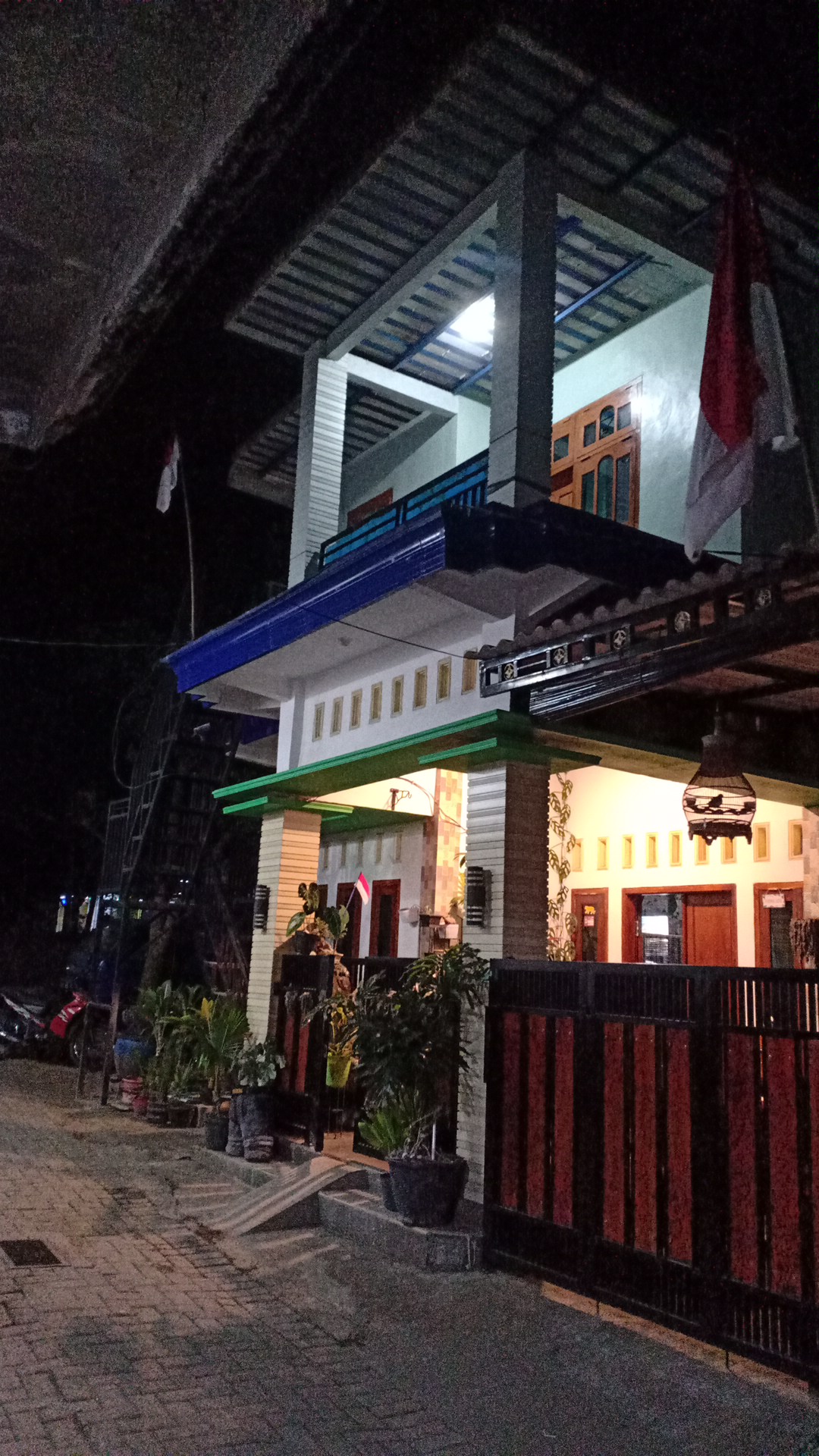 Kos Sejuk Dan Kontrakan Kost Karangploso bpk Bambang asri dan bersih. — kontrakan di malang