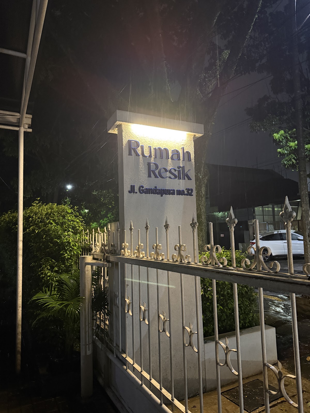 Rumah Resik Guest House — kontrakan di bandung