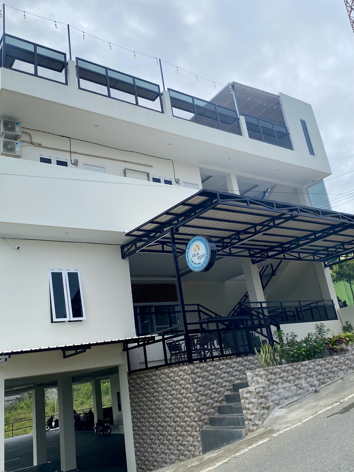AEM KOST — kos-eksklusif di bali
