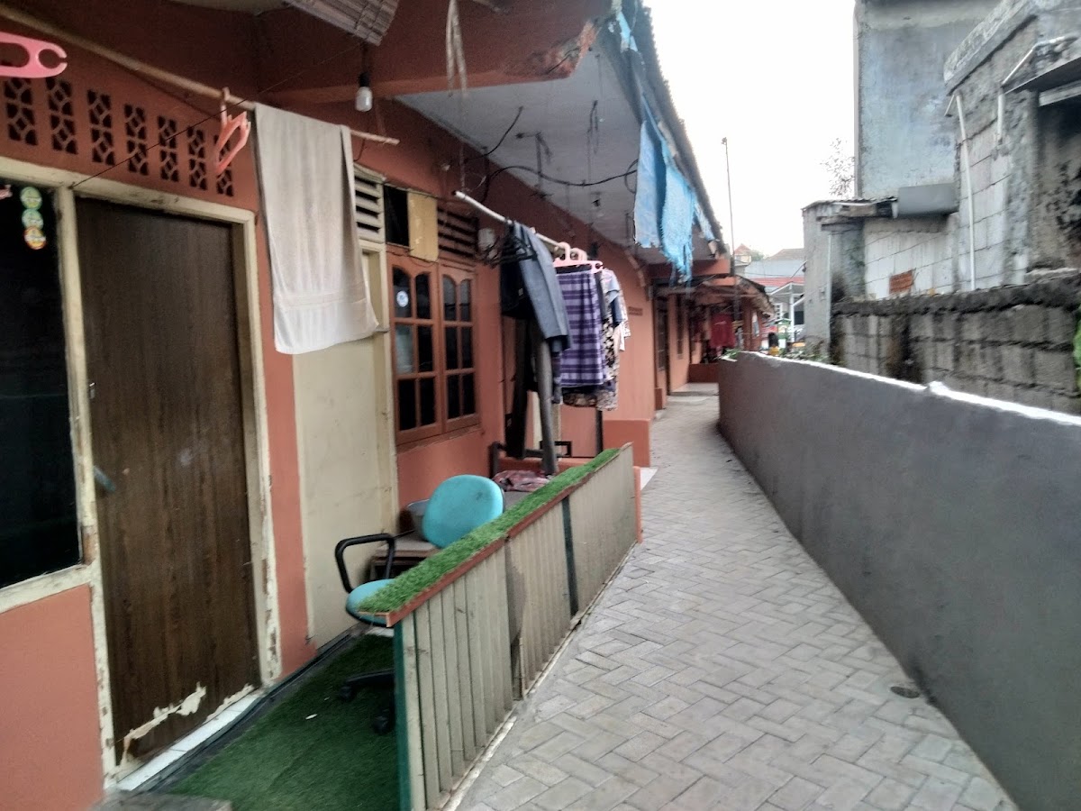 Kontrakan H Otong Suherlan, Serpong — kontrakan di tangerang