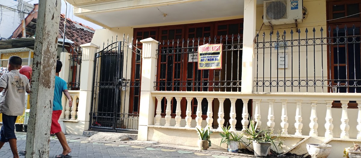 Kost harian mbak Mitha — kos di surabaya