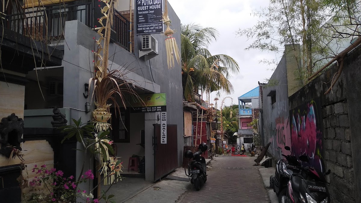 Putra Dadi Guest House — kos di bali