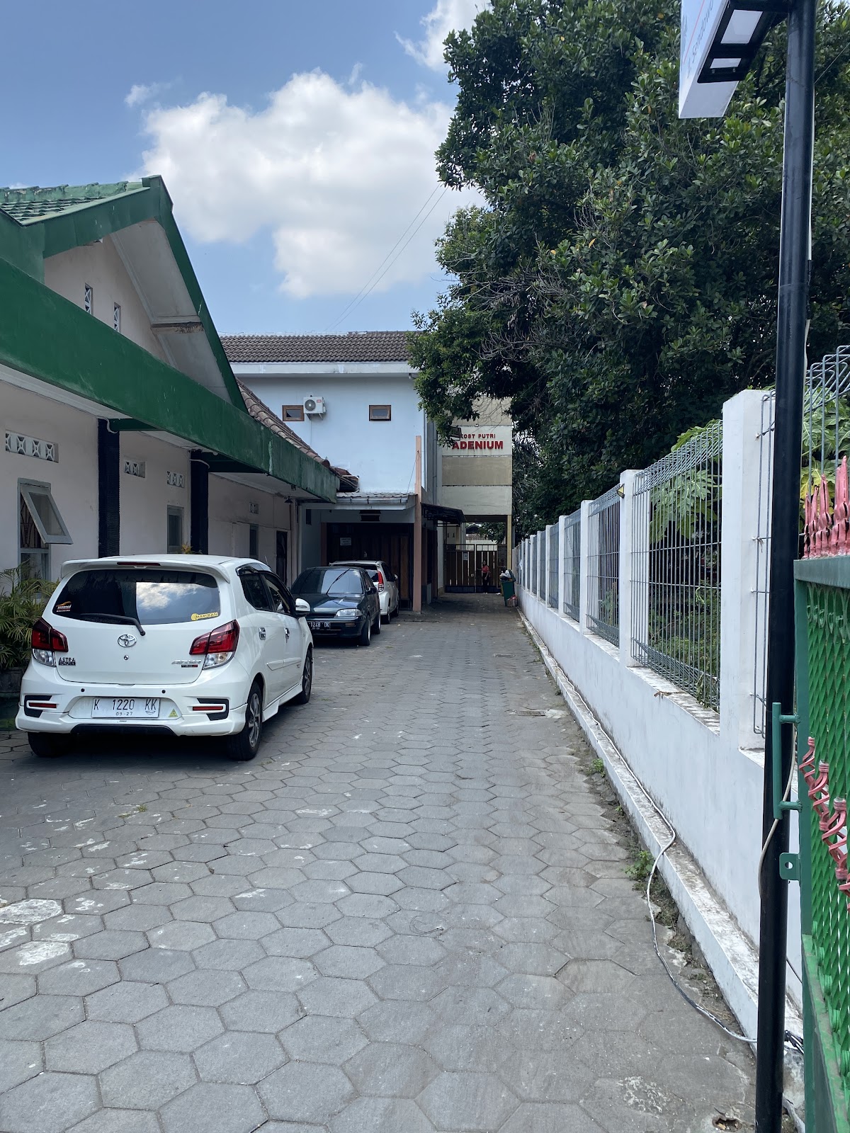 Kost Putra Taman Soka