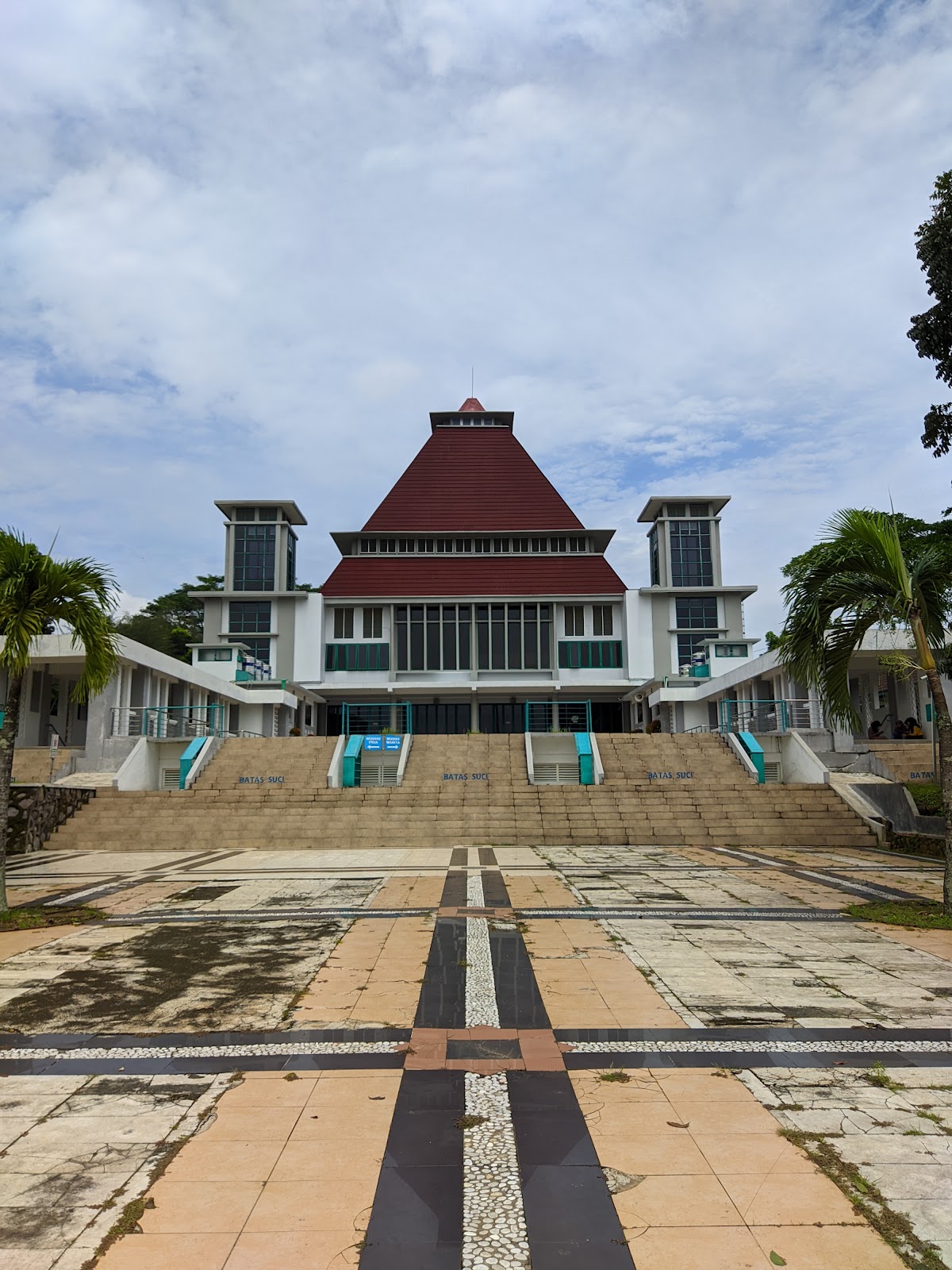 Masjid Kampus UNDIP